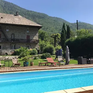 La Perle De La Lauziere, D Hotes Bed & Breakfast