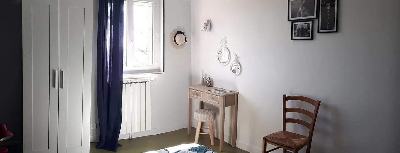 Le Grand Val Bed and Breakfast Lavastrie Bed & Breakfast