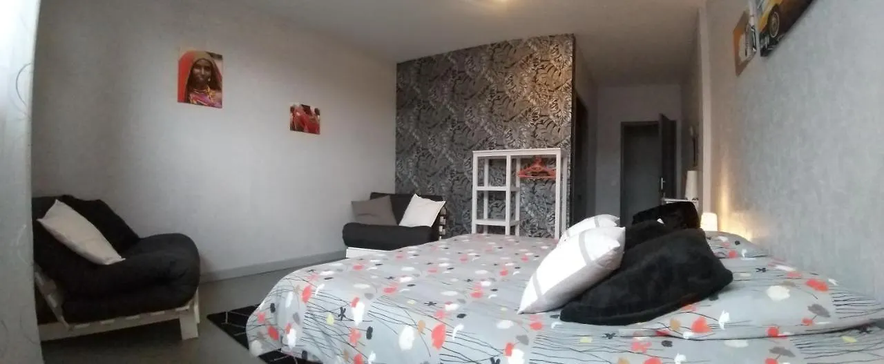 Le Grand Val Bed and Breakfast Lavastrie Bed & Breakfast